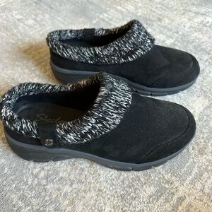 Skechers wide fit slipper